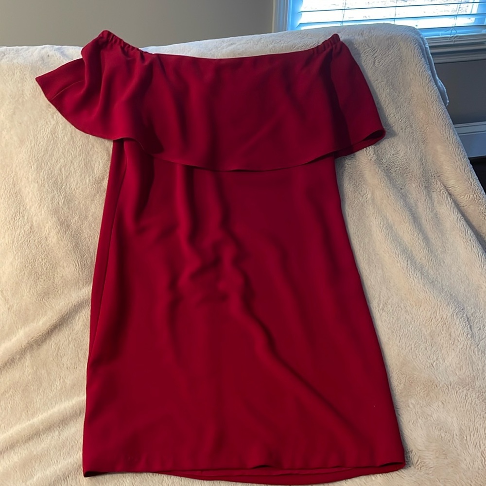 Ladies off the shoulder lined cocktail dress.
